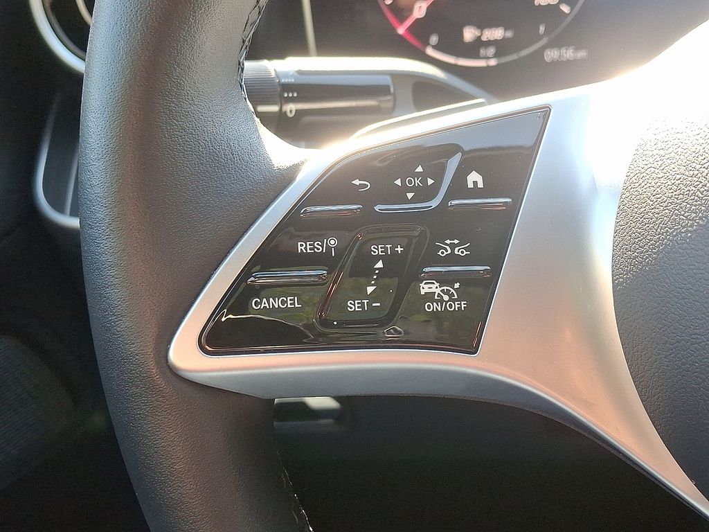 2025 Mercedes-Benz C-Class C 300 22