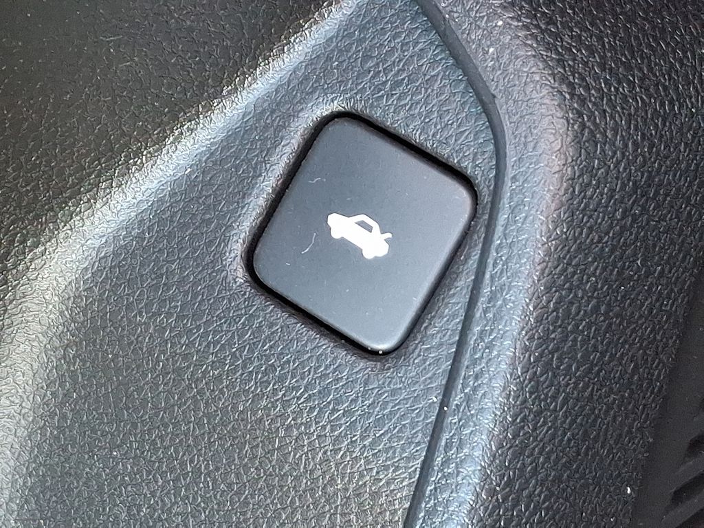 Thumbnail: 2025 Acura TLX - 27