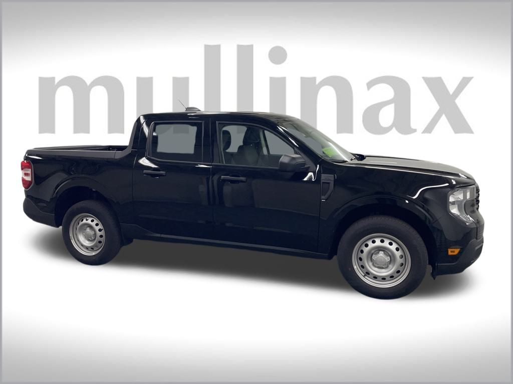 2025 Ford Maverick XL photo 2