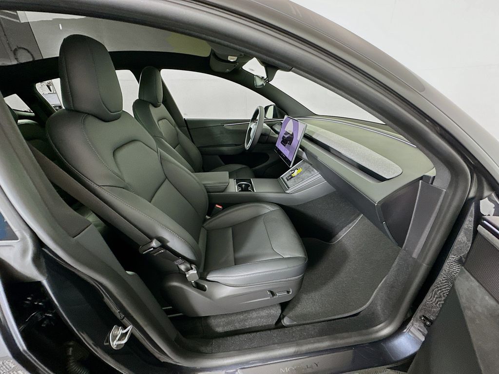 Thumbnail: 2026 Tesla Model Y - 28