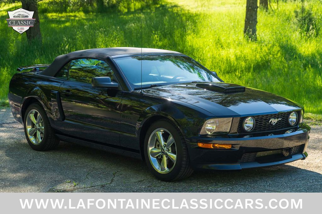 2007 Ford Mustang 5