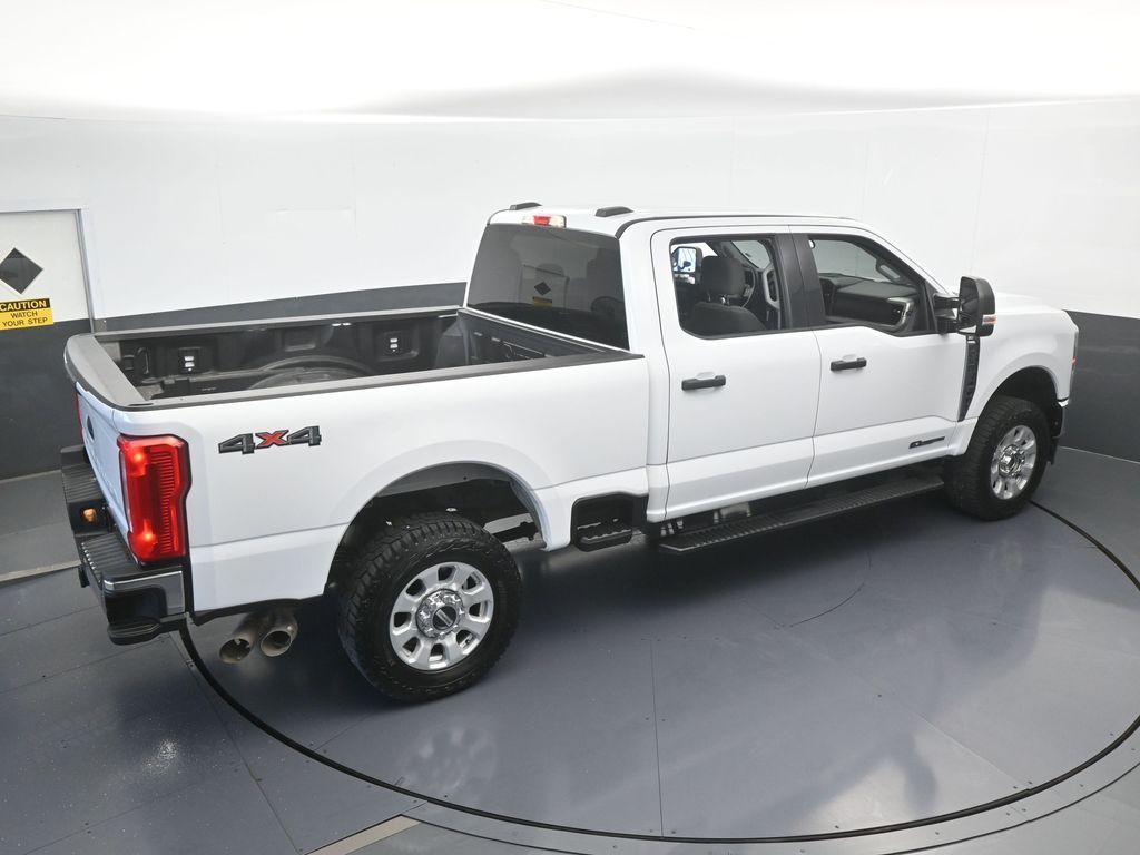 Used 2024 Oxford White Ford XLT image 53