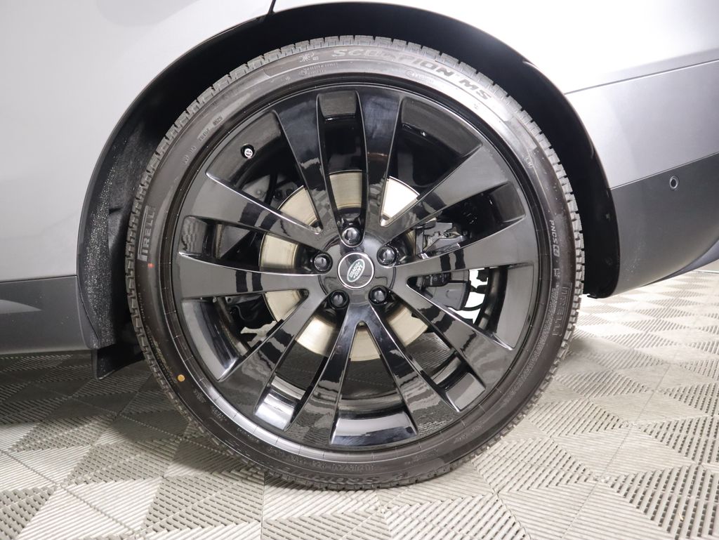 2025 Land Rover Range Rover Sport SE 31