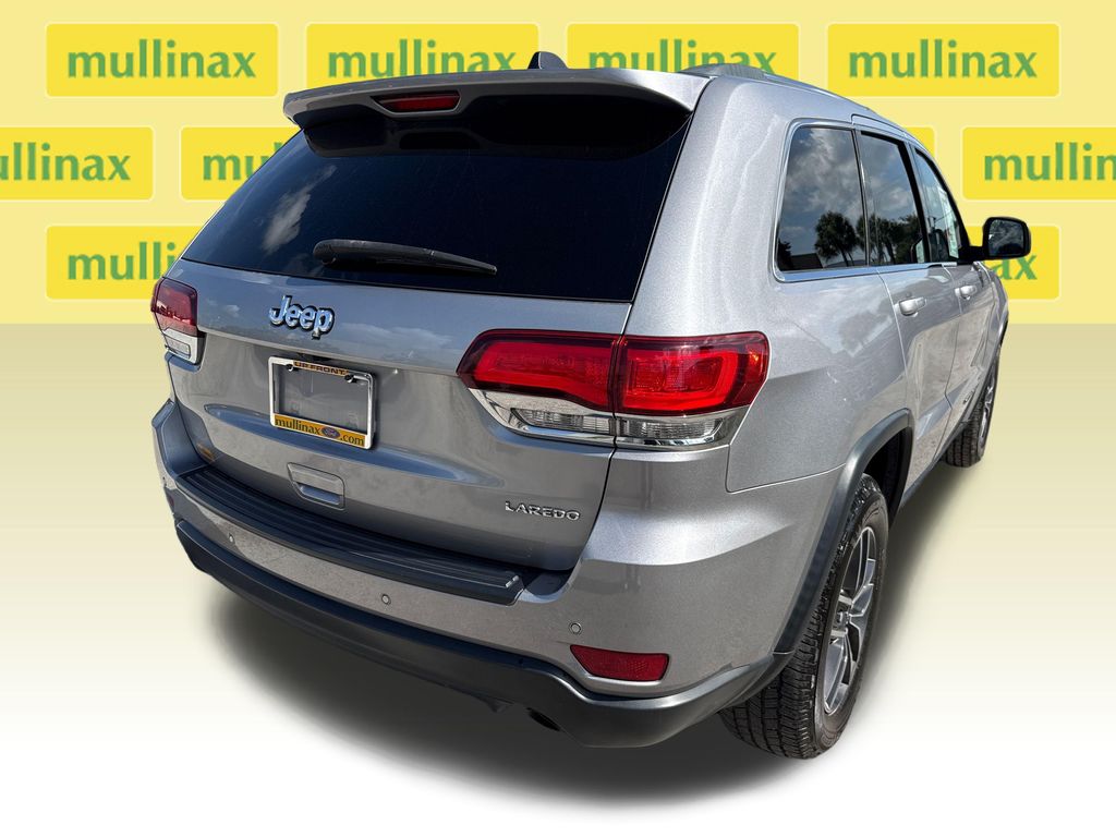 Used 2020 Silver Jeep Laredo E image 4