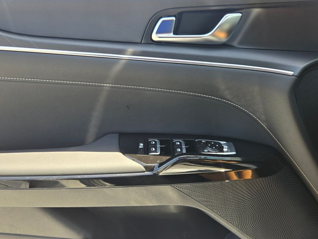 2026 Kia K5 - $28,576