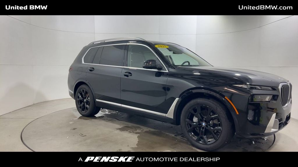 Thumbnail: 2025 BMW X7 - 2