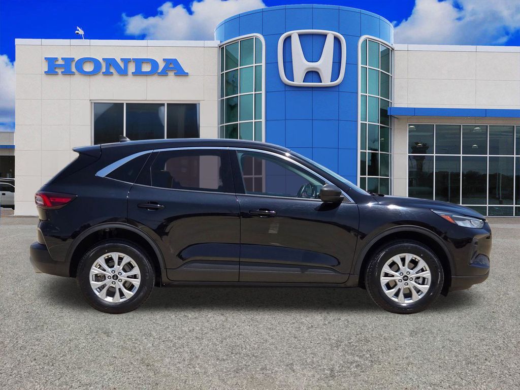 Used 2024 Ford Escape SUV