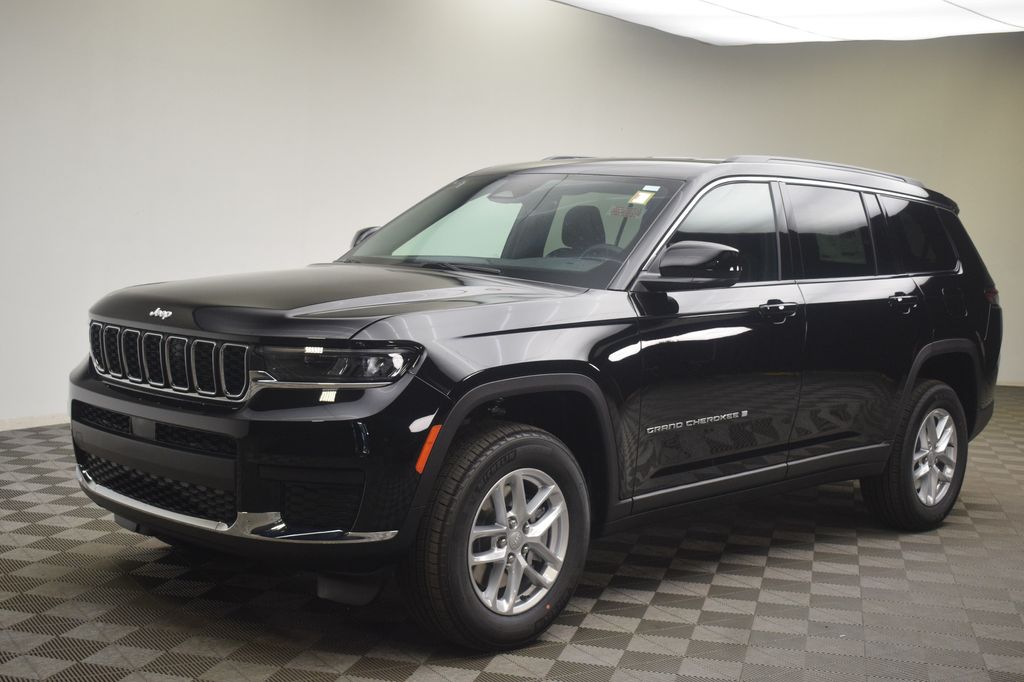 new 2026 Jeep Grand Cherokee L car, priced at $39,972