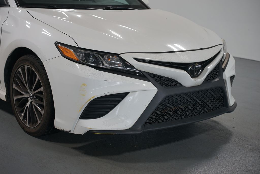 Thumbnail: 2020 Toyota Camry - 4