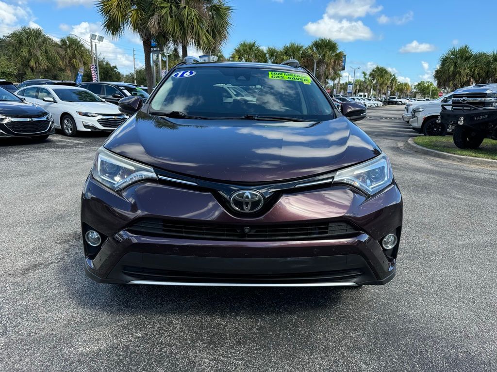 2016 Toyota RAV4 Limited 3