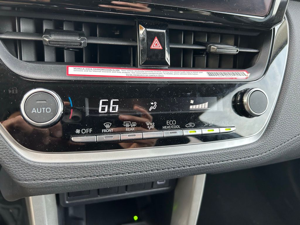 Thumbnail: 2024 Toyota Corolla Cross - 23