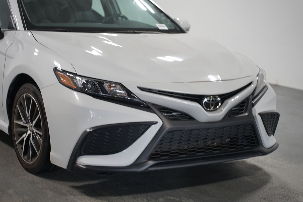 Thumbnail: 2023 Toyota Camry - 4