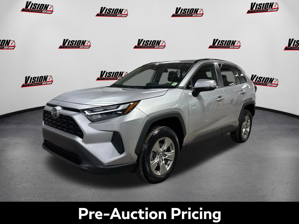 2024 Toyota RAV4 XLE AWD