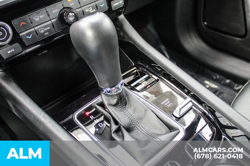 Used 2025 White Jeep Limited image 36