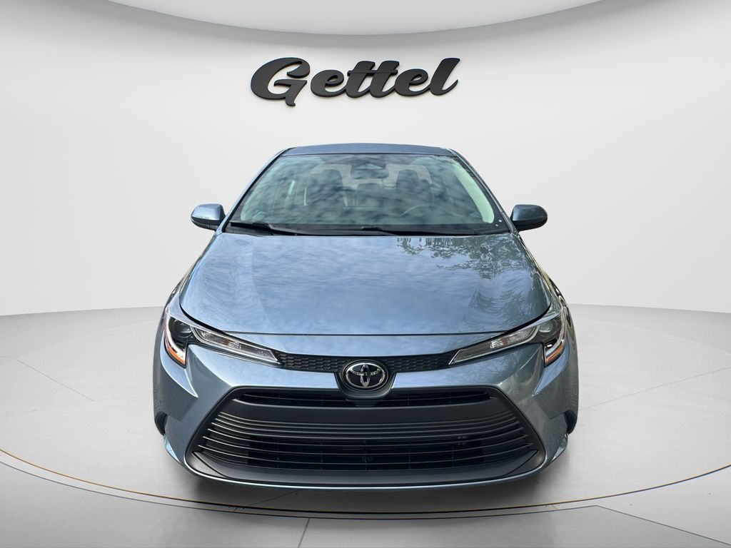Certified Used 2026  Toyota LE image 2