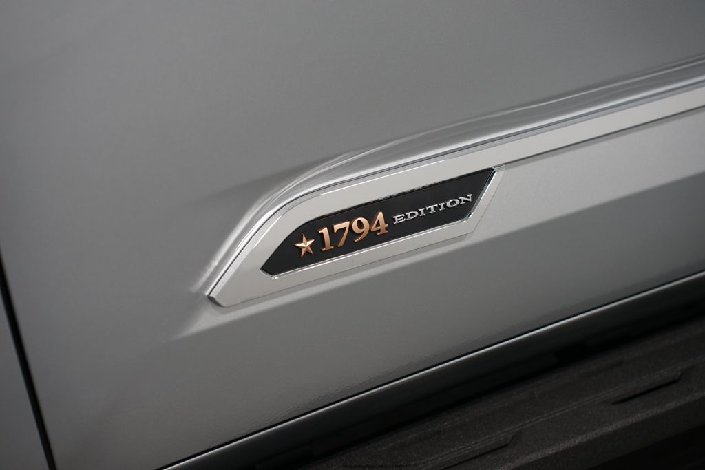 Thumbnail: 2025 Toyota Tundra - 6