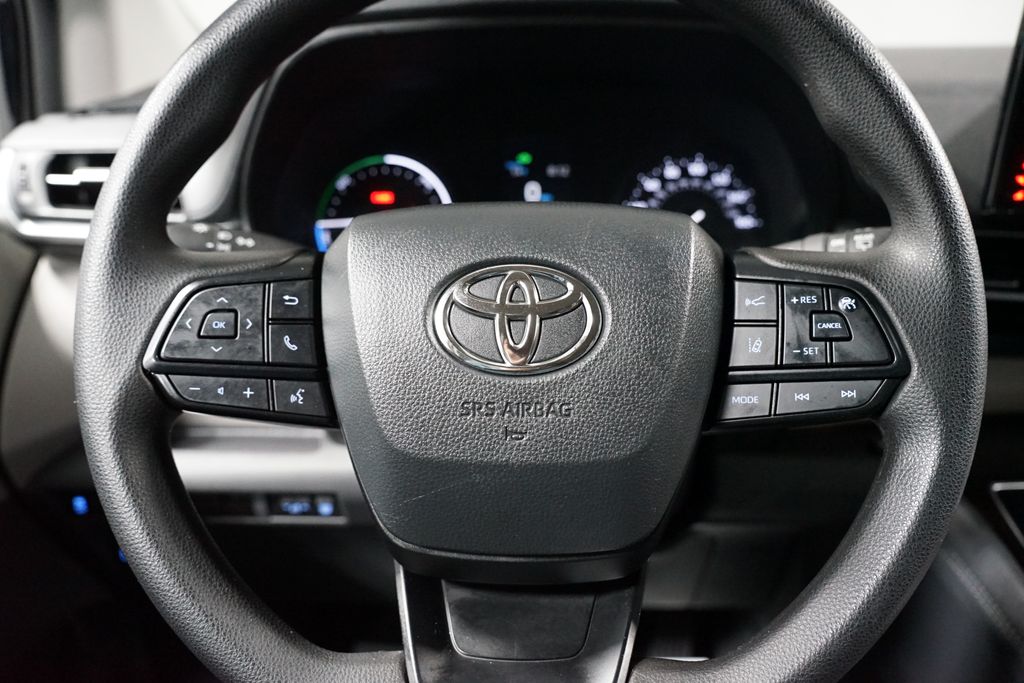 Thumbnail: 2024 Toyota Sienna - 12