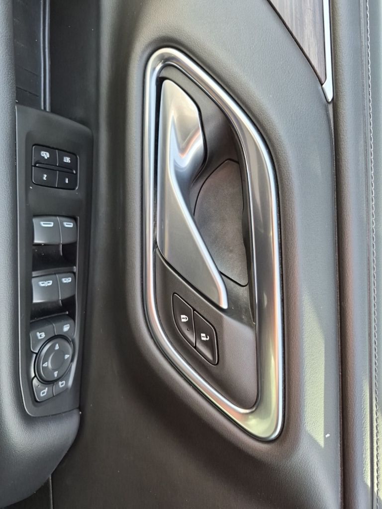 Used Car 2022 Chevrolet Tahoe  Z71 For Sale Under $50,000 In Austin, Texas