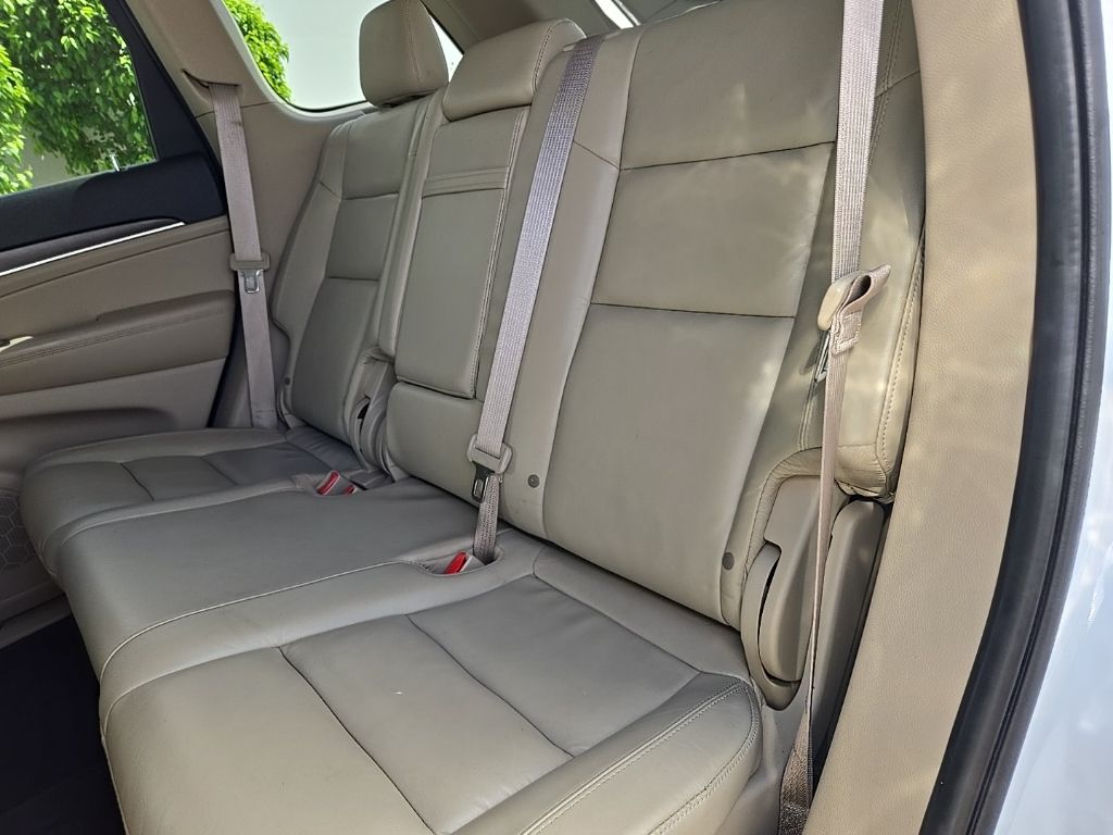 2017 Jeep Grand Cherokee Limited Edition 32