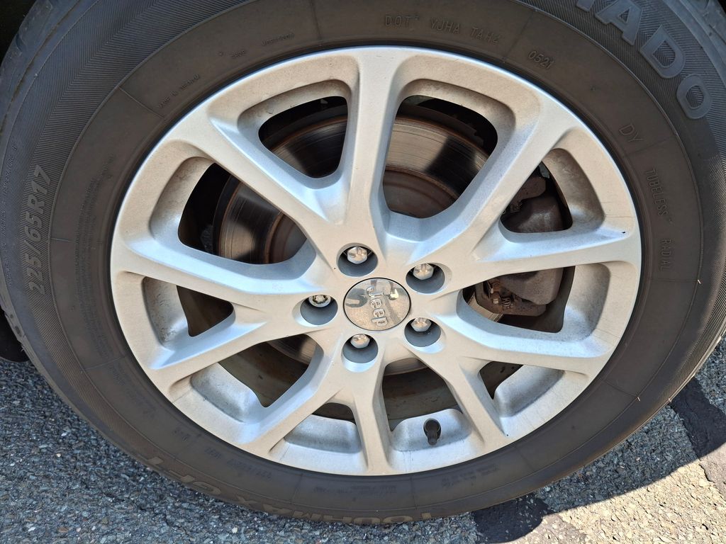 Used 2015 Jeep Cherokee SUV