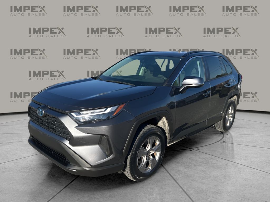 2024 Toyota RAV4 Hybrid XLE's photo