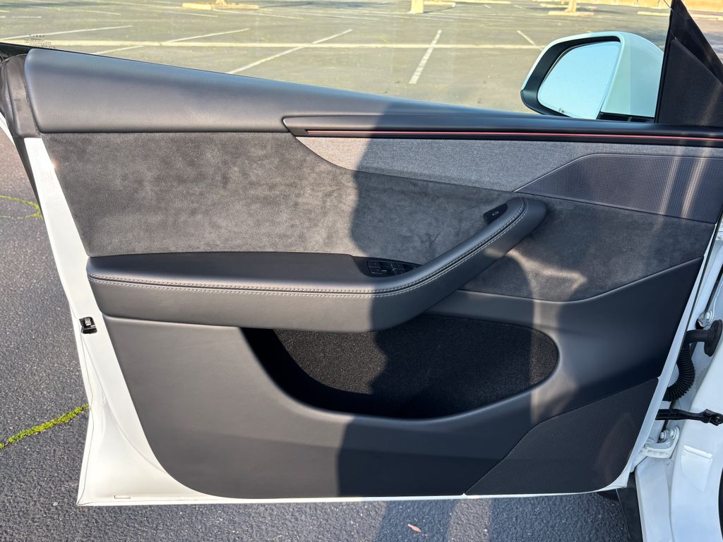 Thumbnail: 2026 Tesla Model Y - 22