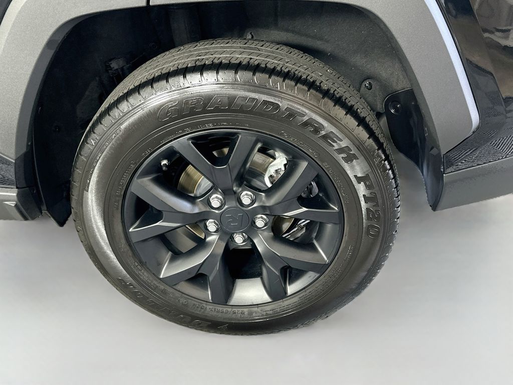 Thumbnail: 2025 Toyota RAV4 - 31