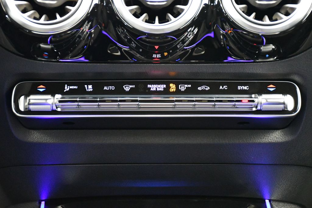 Thumbnail: 2025 Mercedes-Benz GLA - 27