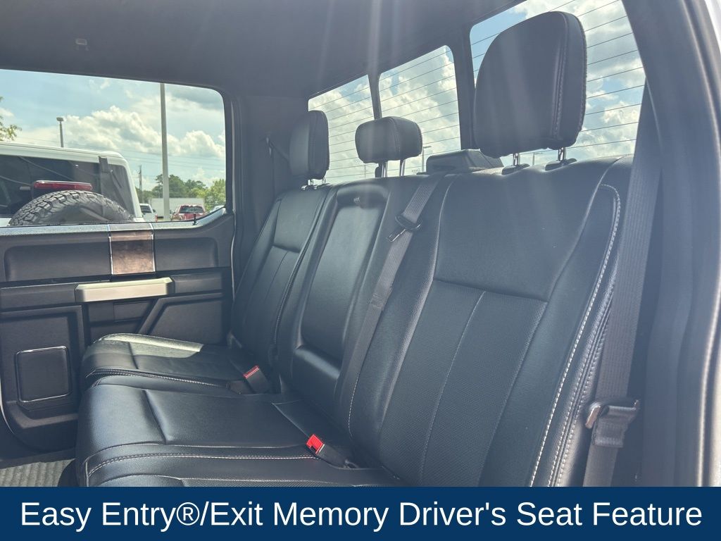 2022 Ford F-350 Super Duty Lariat