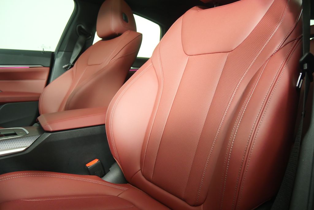 Thumbnail: 2025 BMW i4 - 11