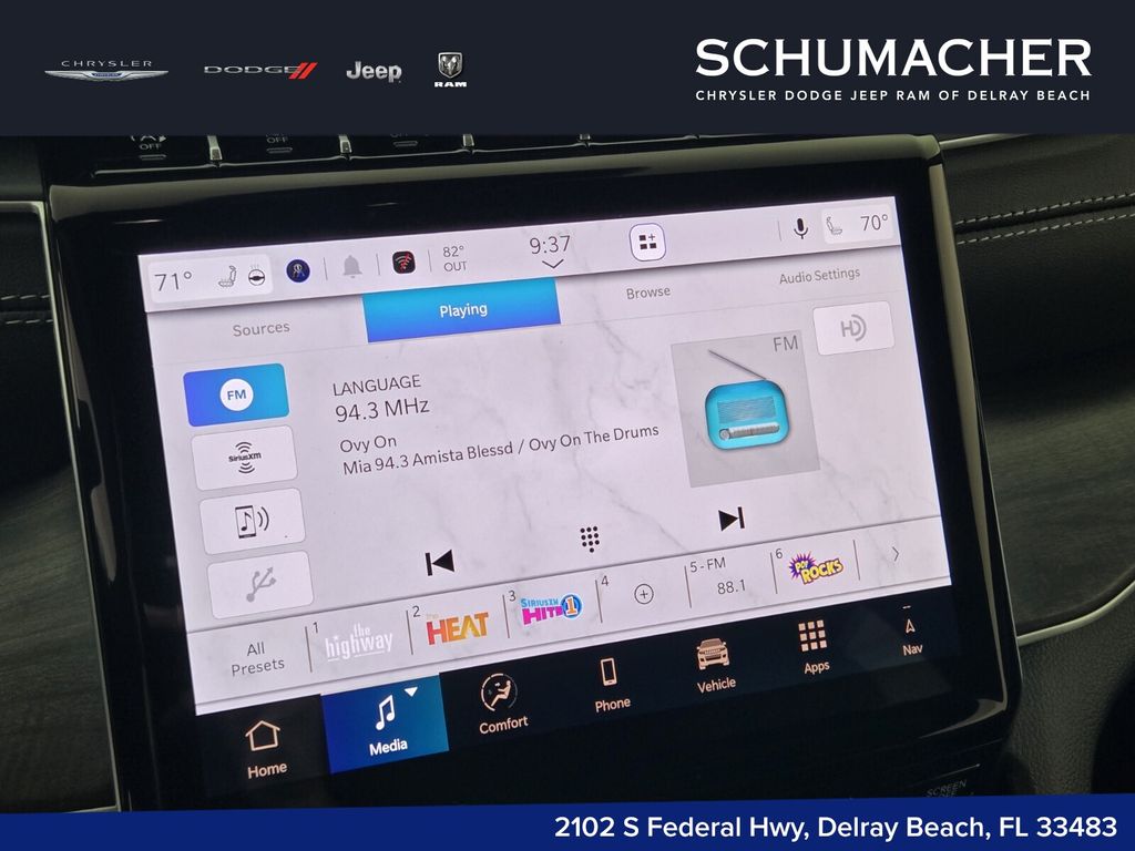 new 2025 Jeep Grand Cherokee car, priced at $43,985