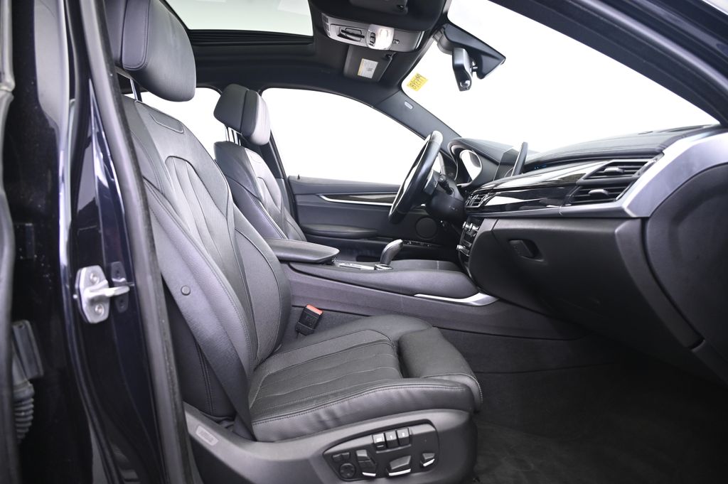 Thumbnail: 2016 BMW X6 - 23
