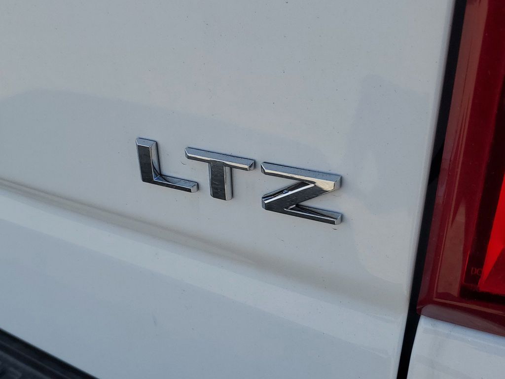 2024 Chevrolet Silverado 1500 LTZ 6