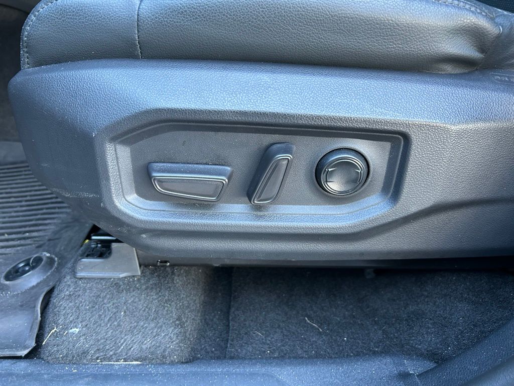 Thumbnail: 2024 Toyota Tundra - 16