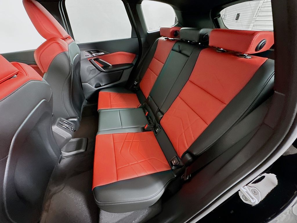 2025 BMW X1 xDrive28i 17