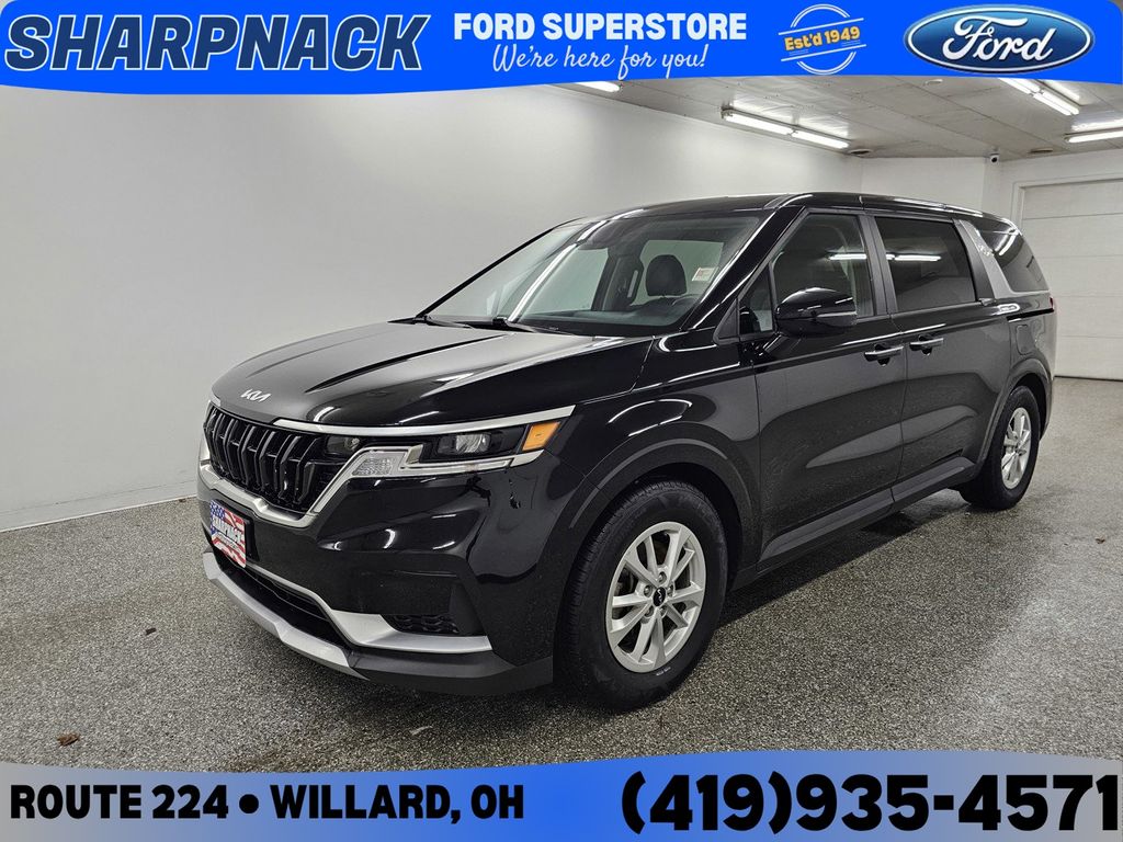 2024 Kia Carnival LX FWD