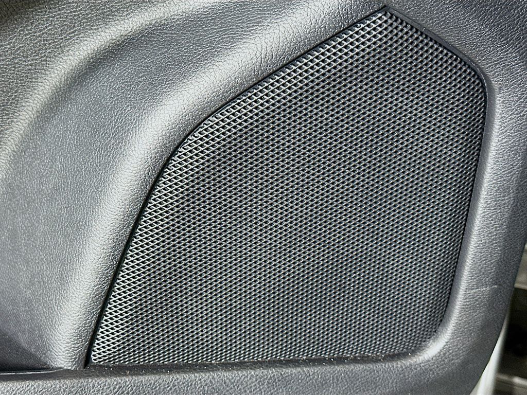 Thumbnail: 2022 Ford Edge - 18