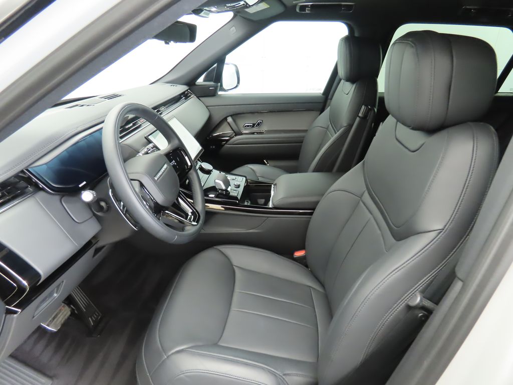 Thumbnail: 2023 Land Rover Range Rover Sport - 20
