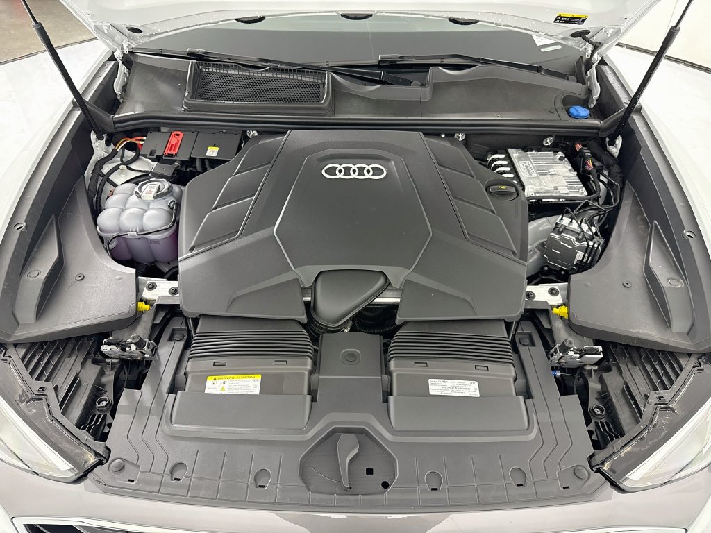 Thumbnail: 2027 Audi Q8 - 29