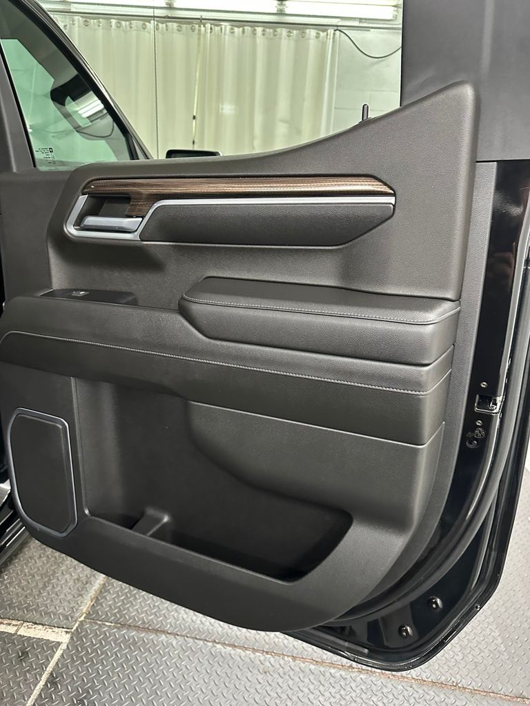 used 2022 Chevrolet Silverado 1500 car, priced at $30,985