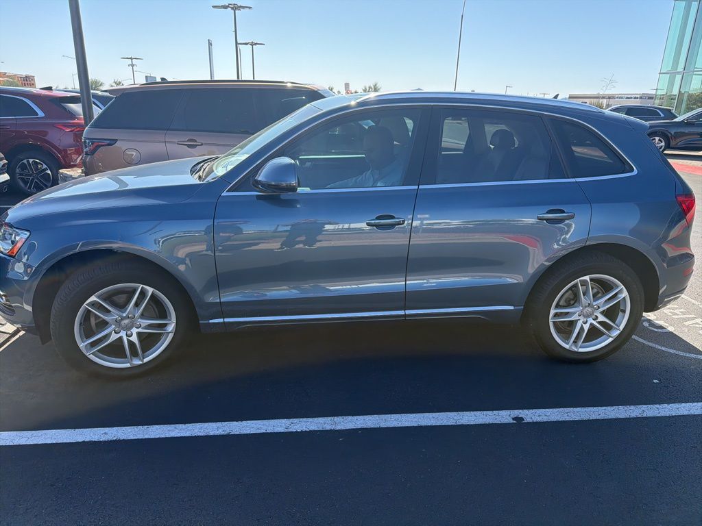 Thumbnail: 2017 Audi Q5 - 7