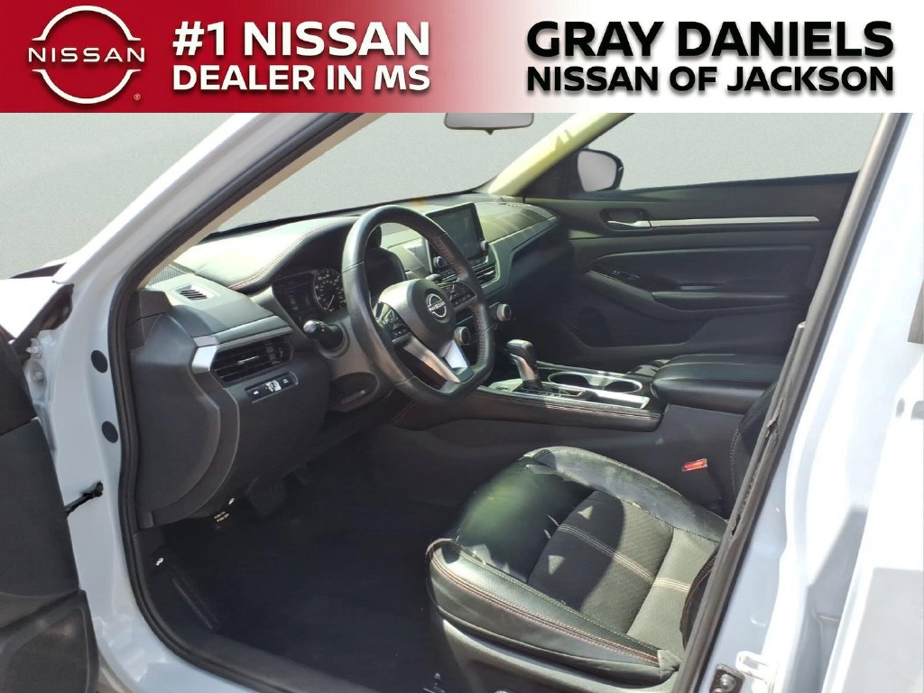 Used 2024 Nissan Altima Sedan