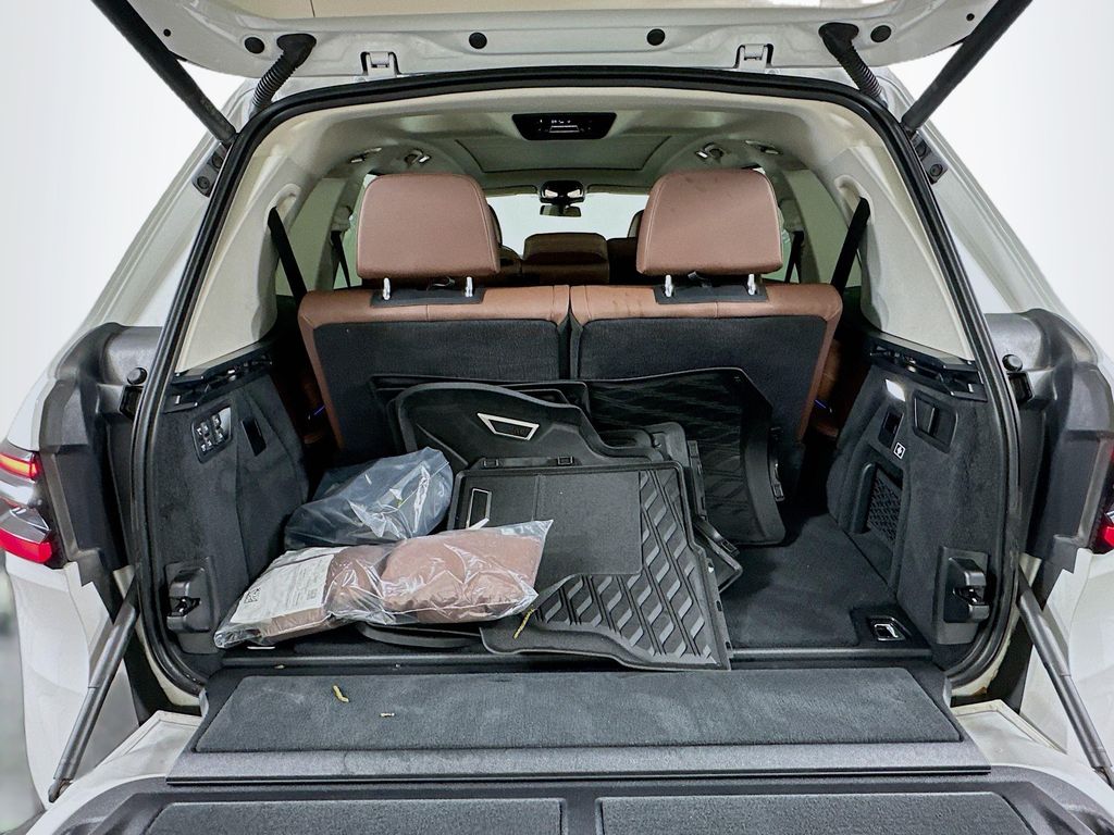 2023 BMW X7 xDrive40i 26