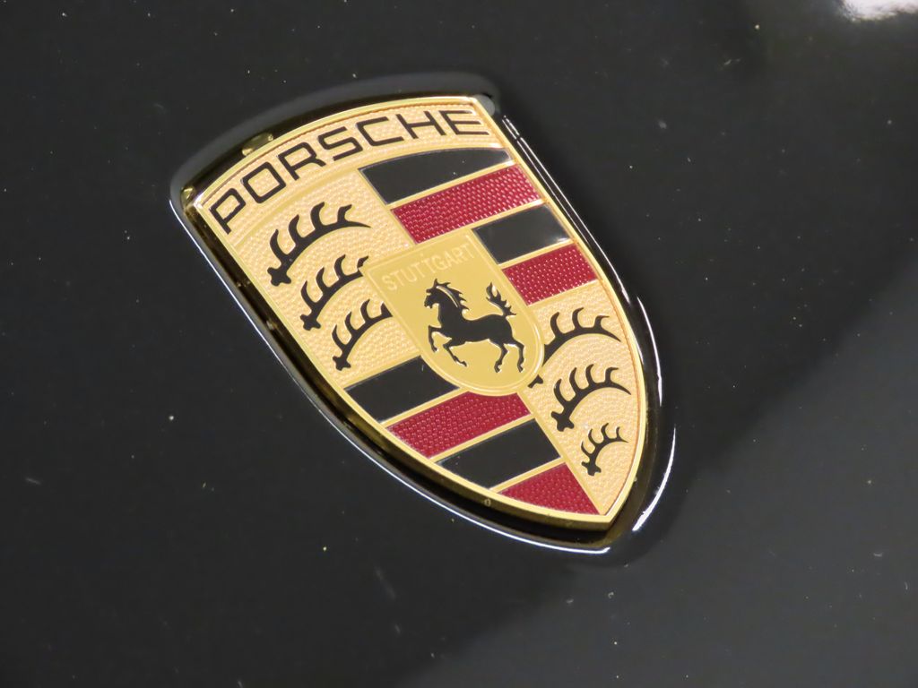 Thumbnail: 2017 Porsche Macan - 13