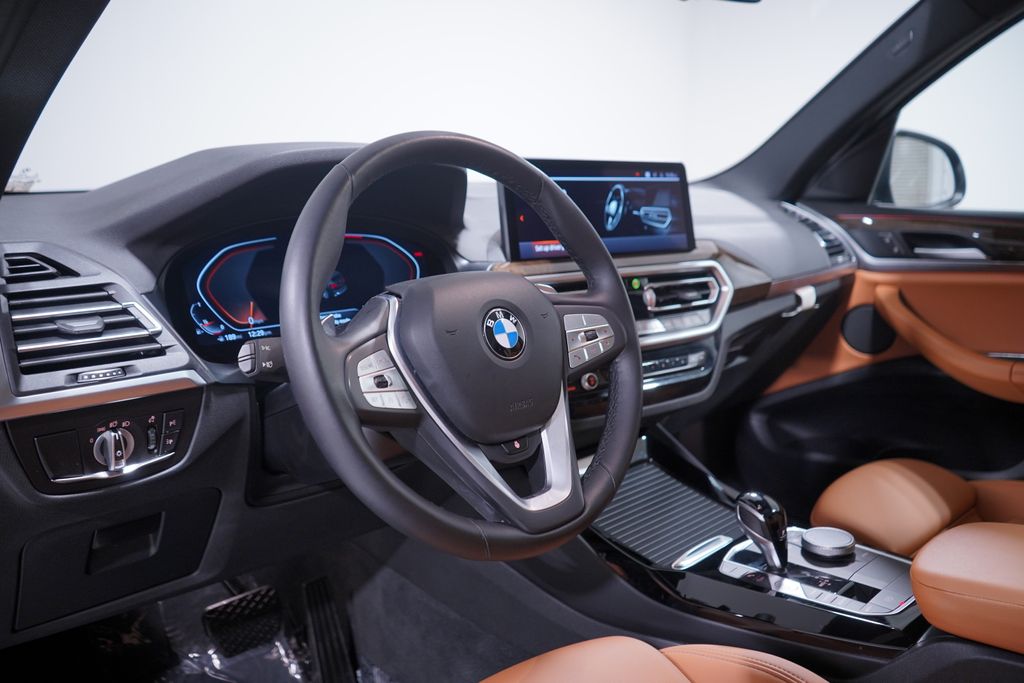 Thumbnail: 2022 BMW X3 - 6