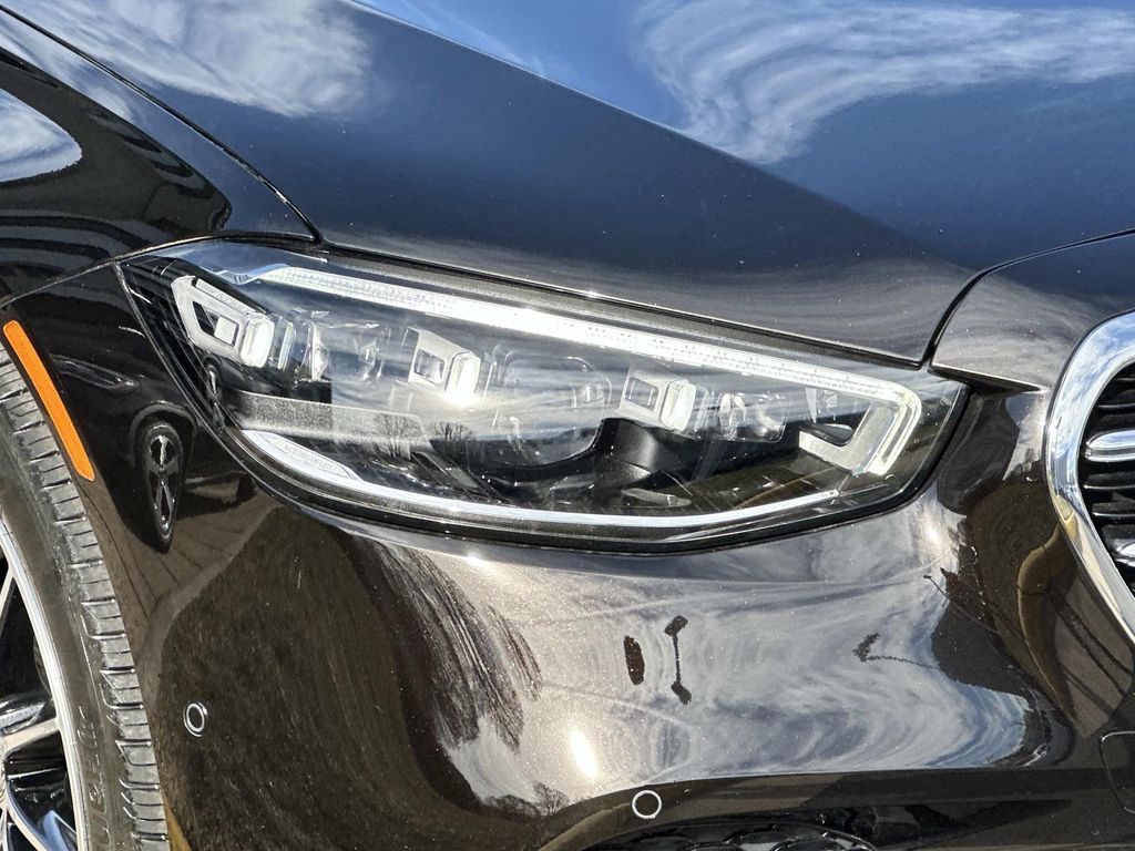 Thumbnail: 2022 Mercedes-Benz S-Class - 5