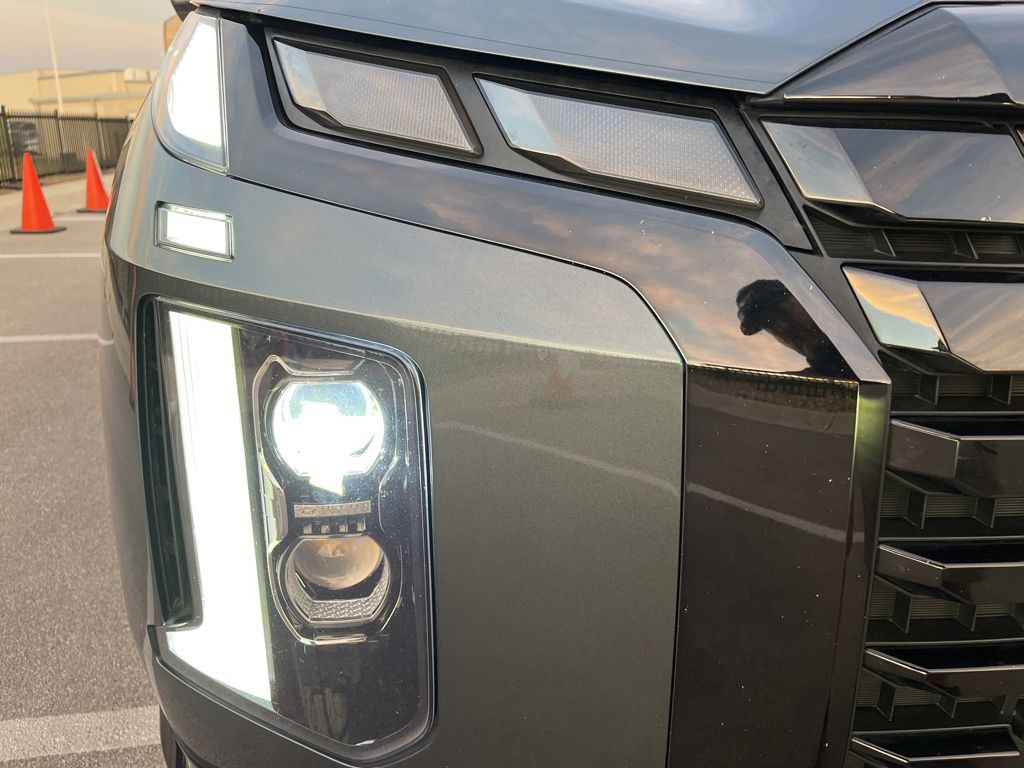 Thumbnail: 2023 Hyundai Palisade - 14