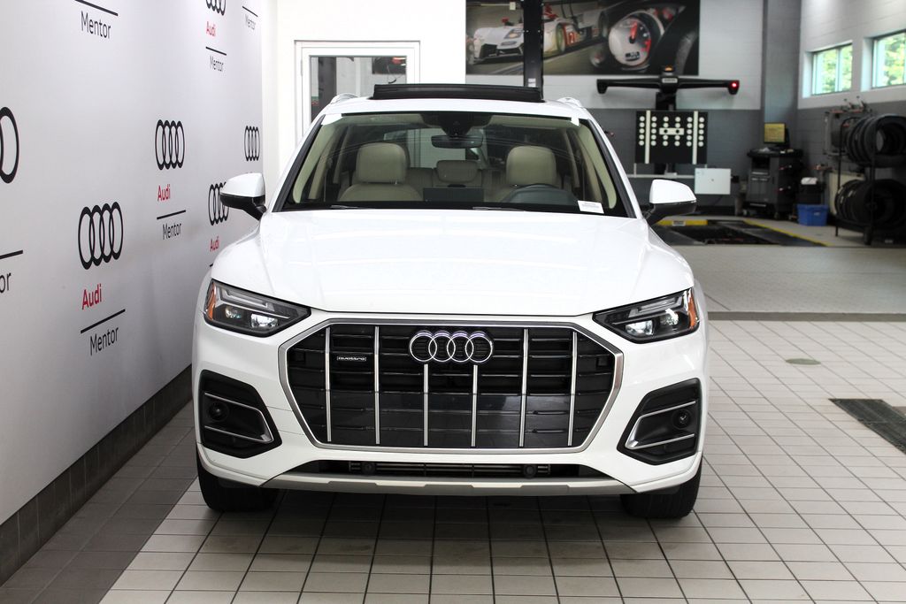 Thumbnail: 2022 Audi Q5 - 9
