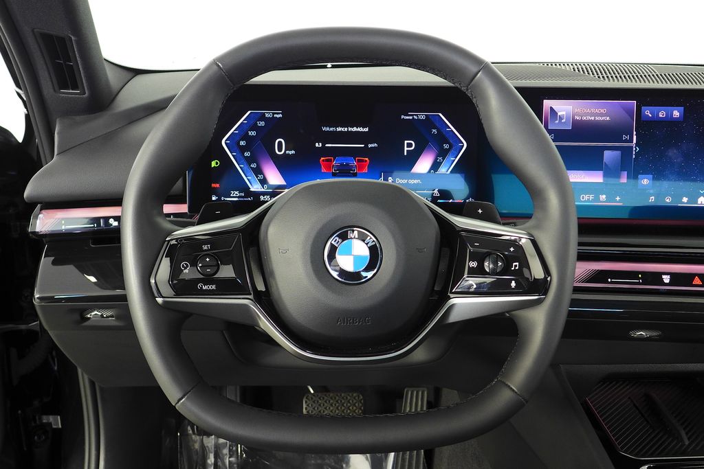 Thumbnail: 2024 BMW 5 Series - 27