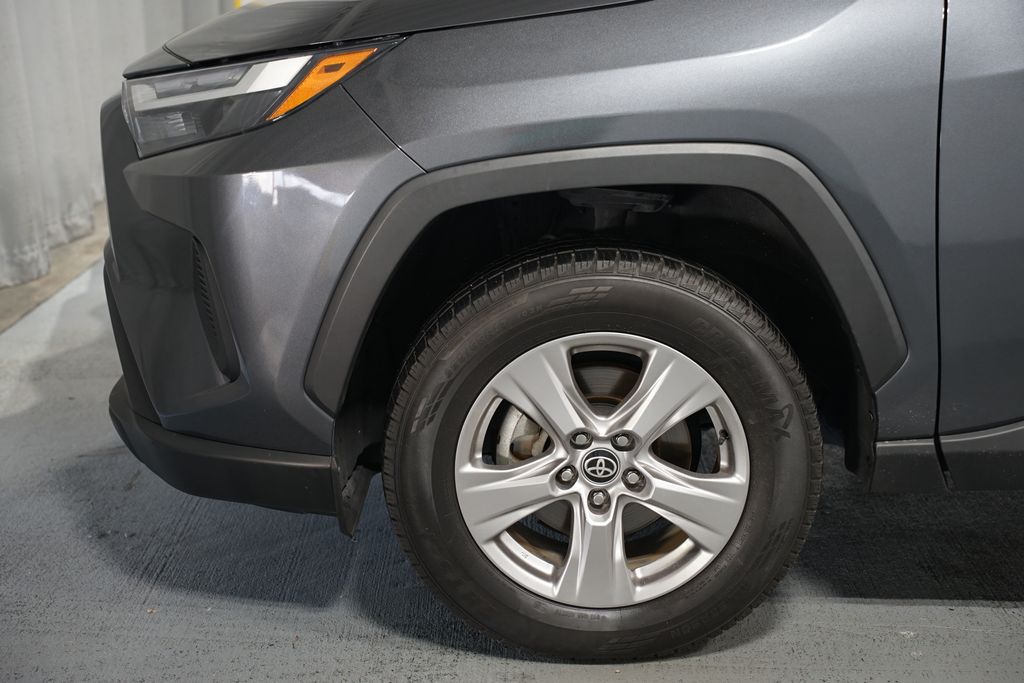 Thumbnail: 2022 Toyota RAV4 - 5